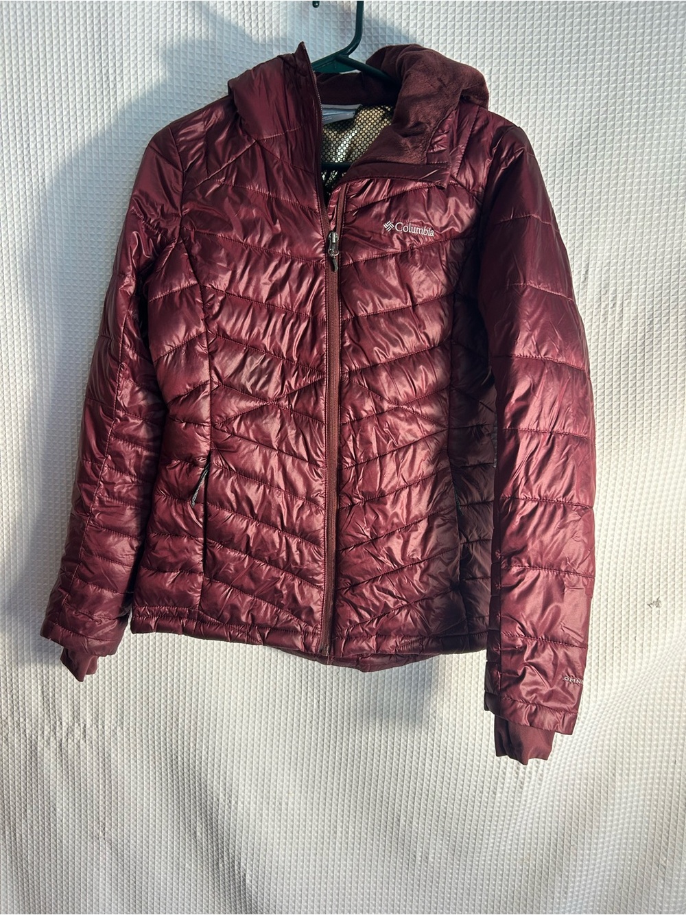 Columbia Women's S Maroon Quilted OMNI-HEAT INFINITY Hooded Puffer Jacket